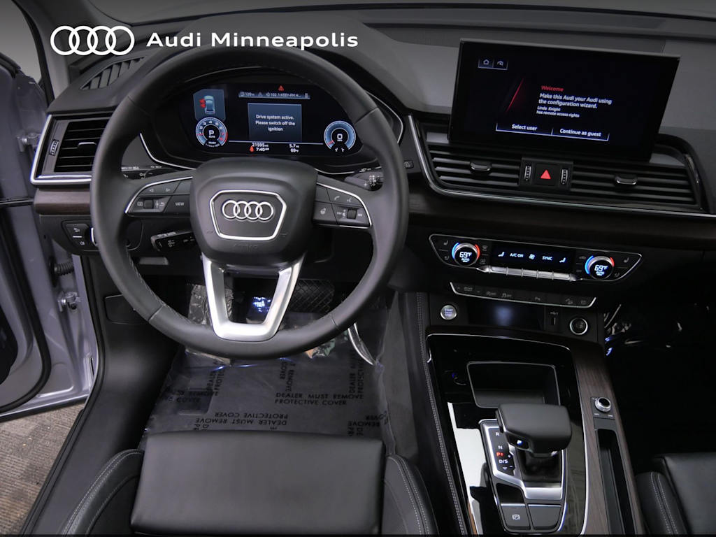 Thumbnail: 2023 Audi Q5 - 8