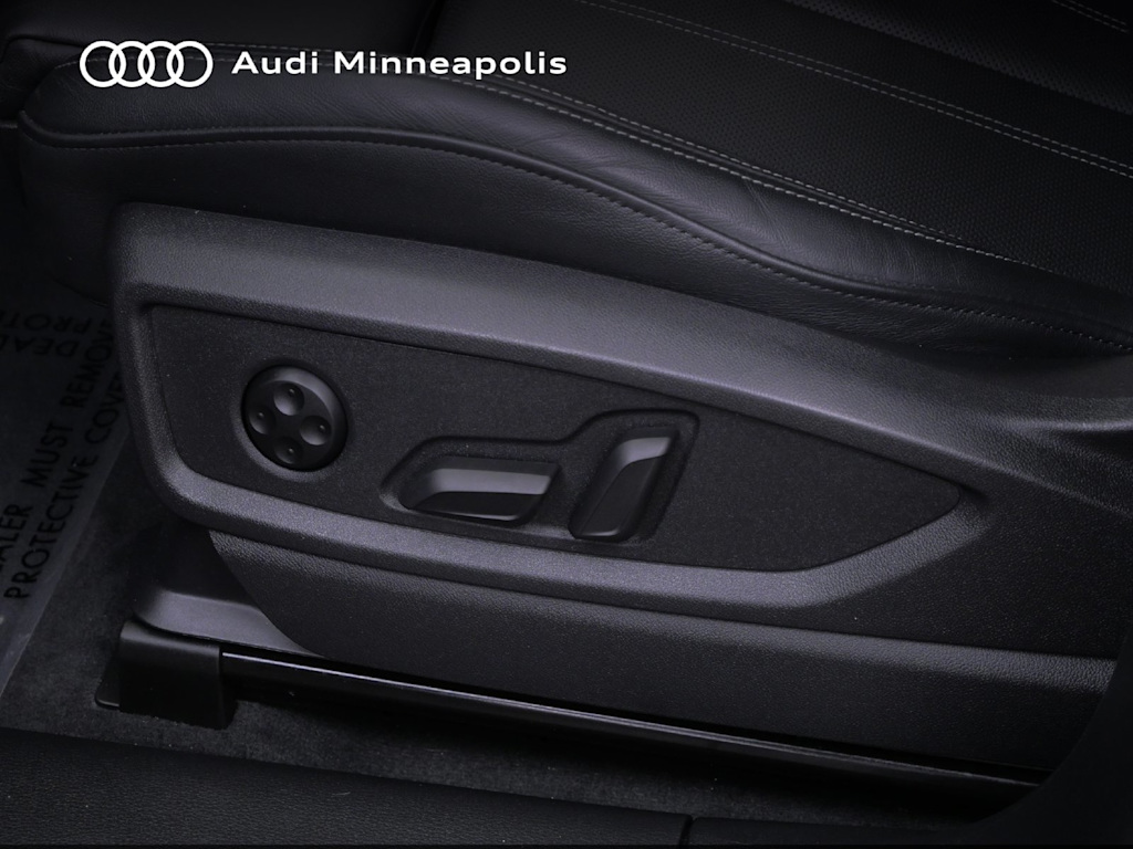 Thumbnail: 2023 Audi Q5 - 18