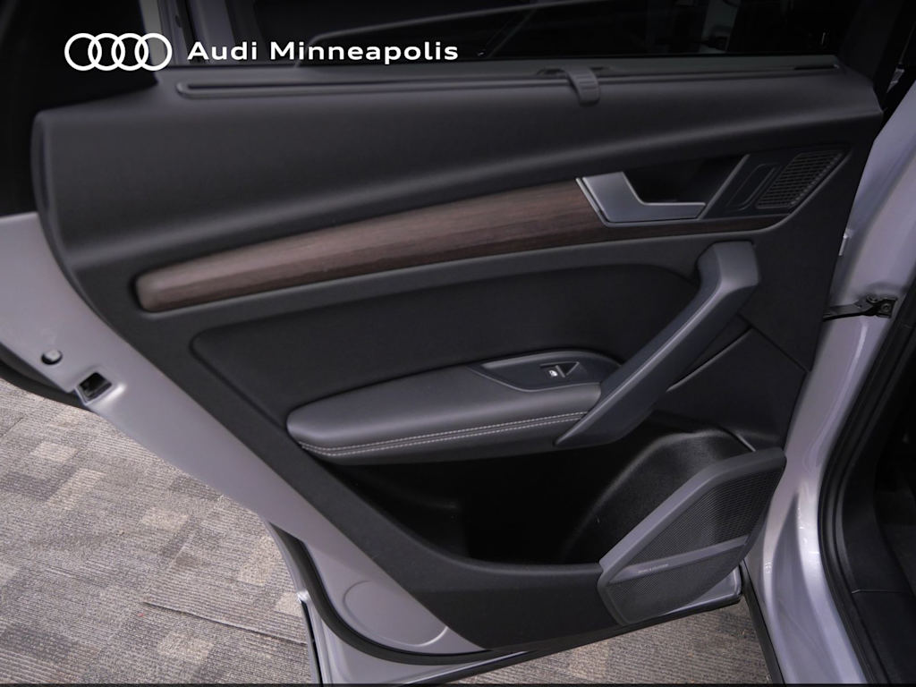 Thumbnail: 2023 Audi Q5 - 19