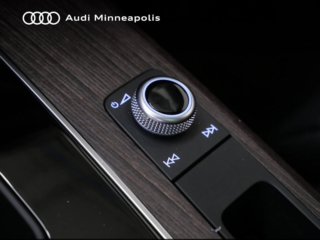 Thumbnail: 2023 Audi Q5 - 13