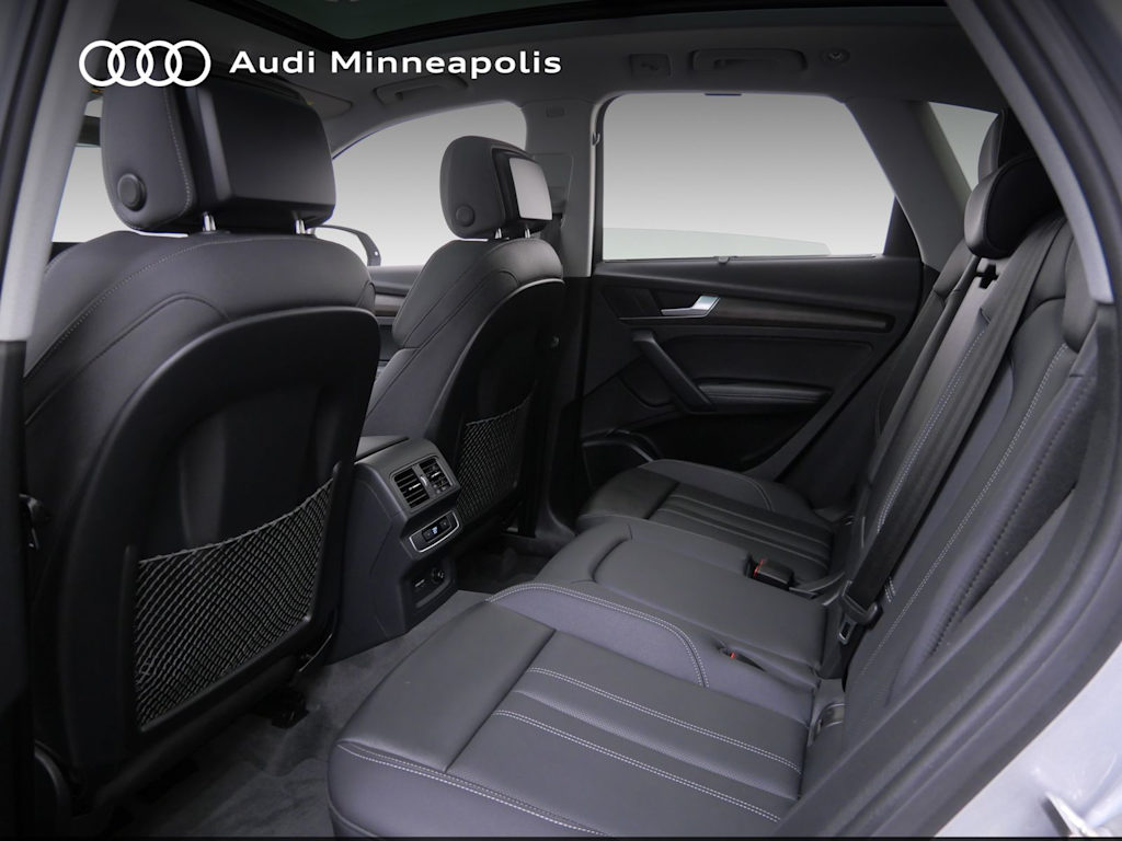 Thumbnail: 2023 Audi Q5 - 9