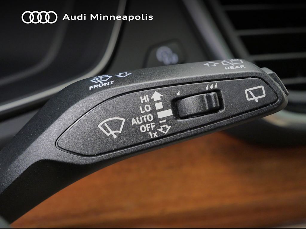 Thumbnail: 2023 Audi Q5 - 12