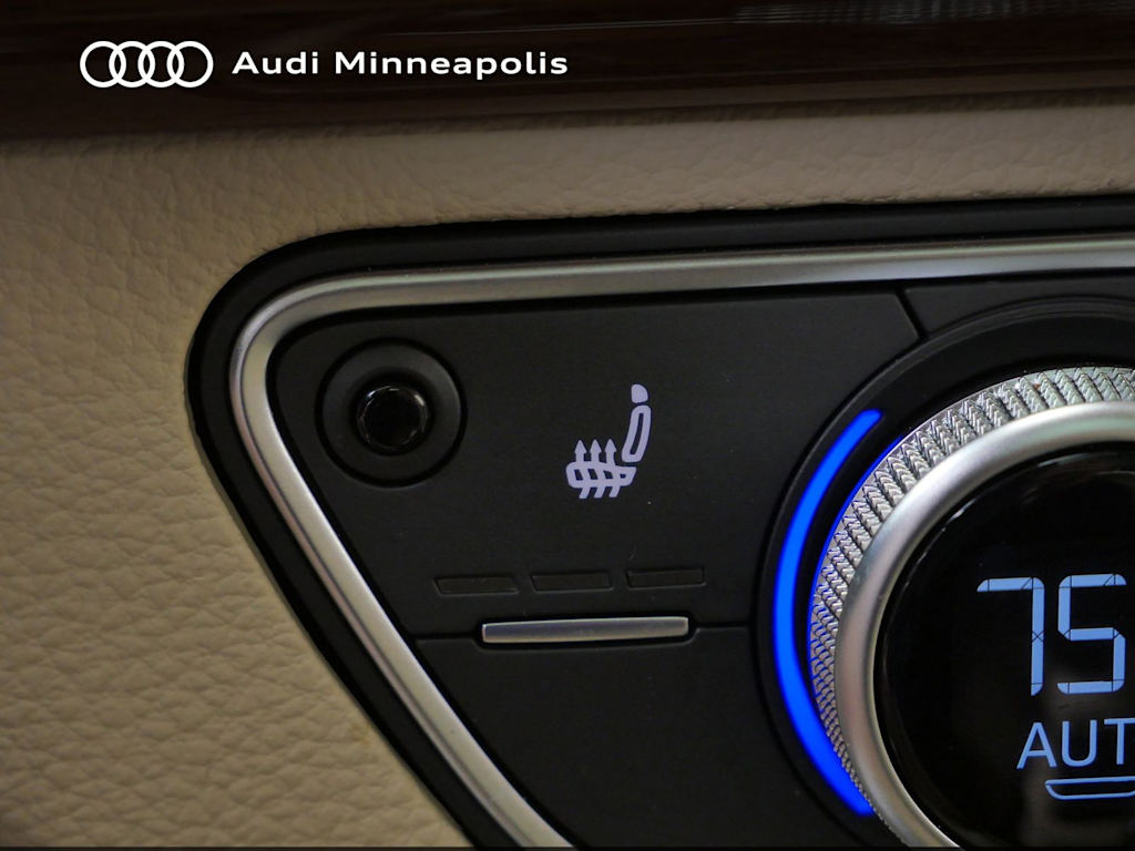 Thumbnail: 2023 Audi Q5 - 7