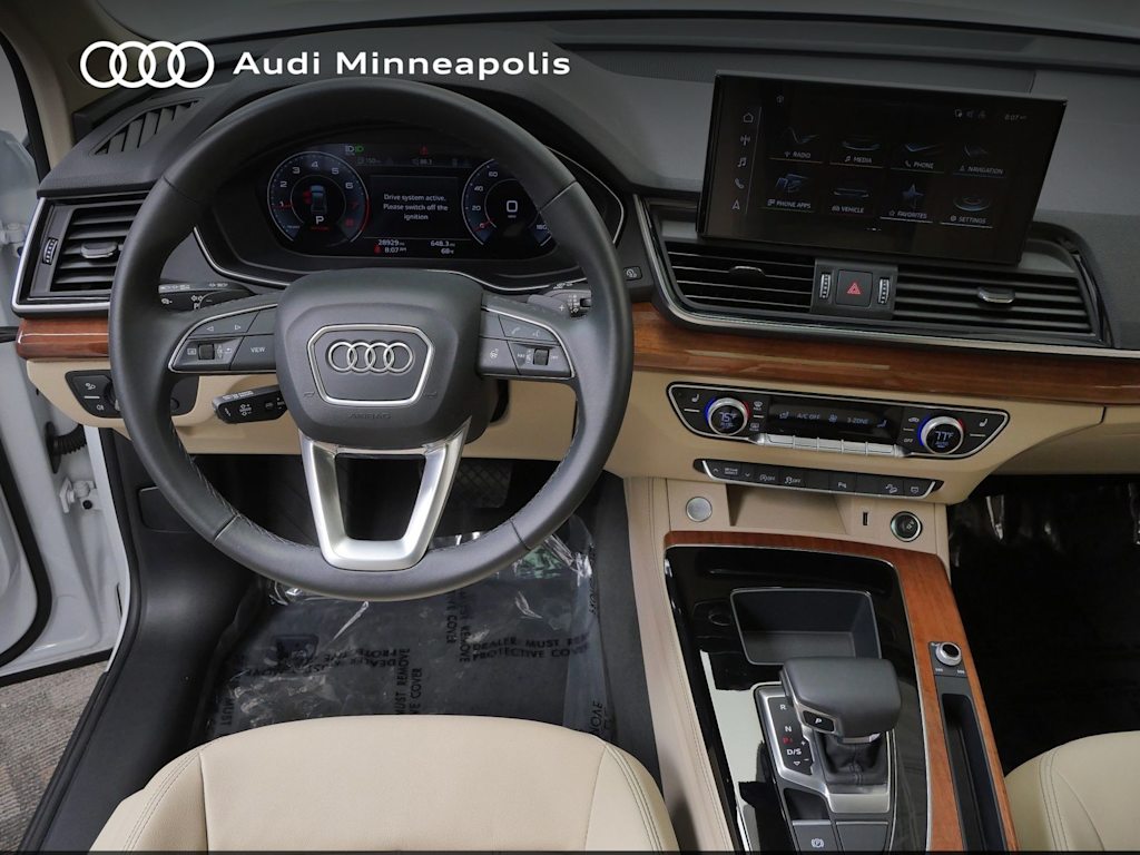 Thumbnail: 2023 Audi Q5 - 8