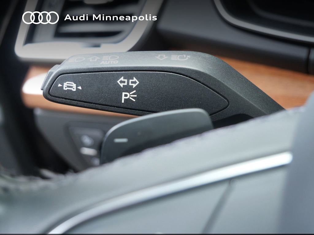 Thumbnail: 2023 Audi Q5 - 30