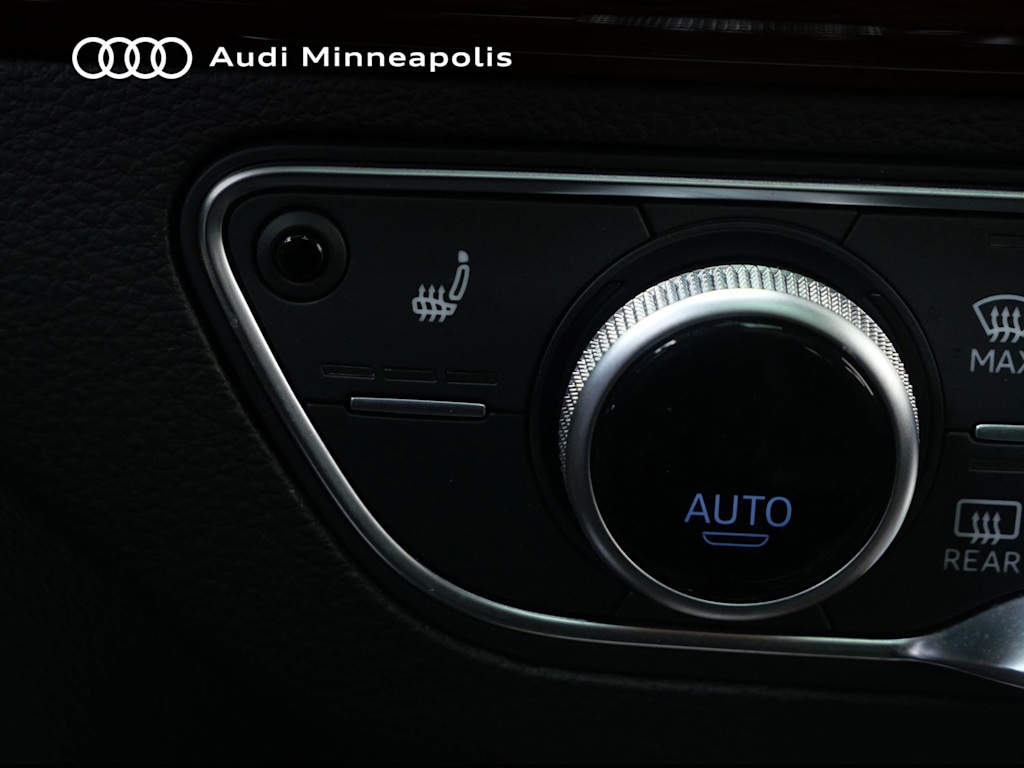 Thumbnail: 2023 Audi Q5 - 26
