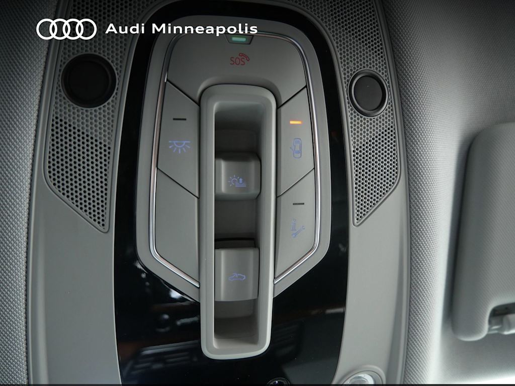 Thumbnail: 2023 Audi Q5 - 8