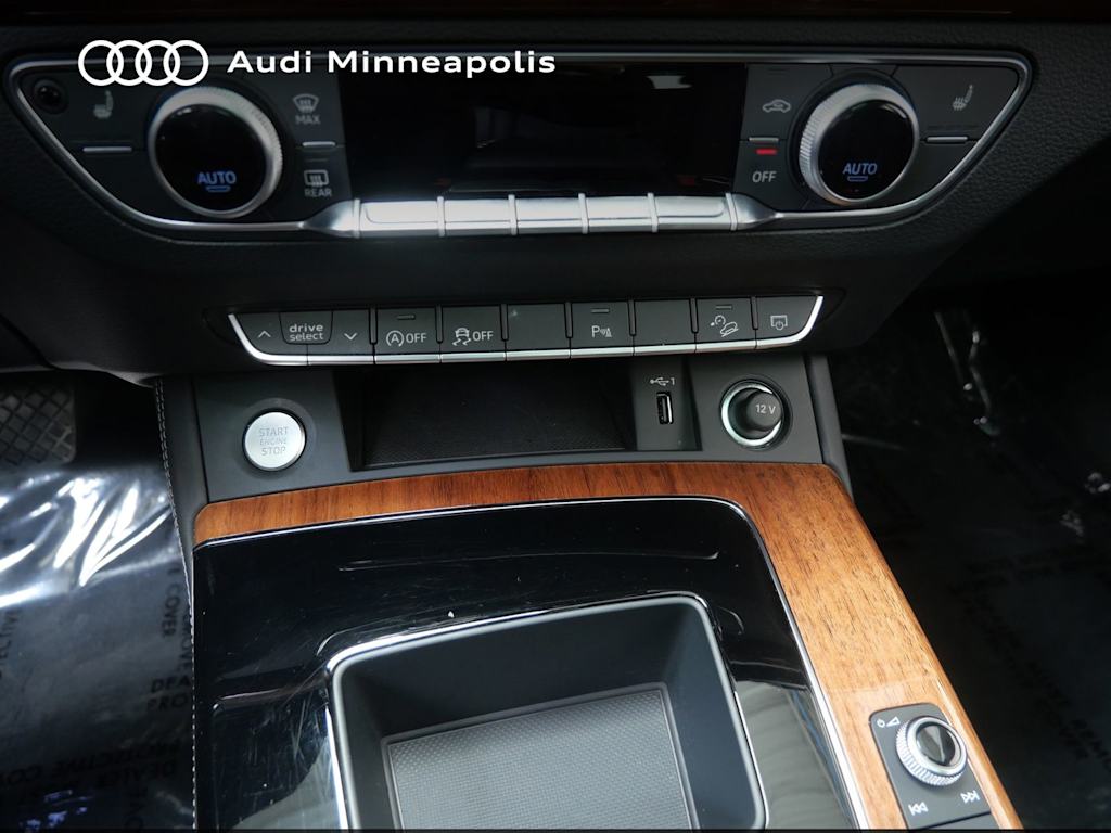 Thumbnail: 2023 Audi Q5 - 23