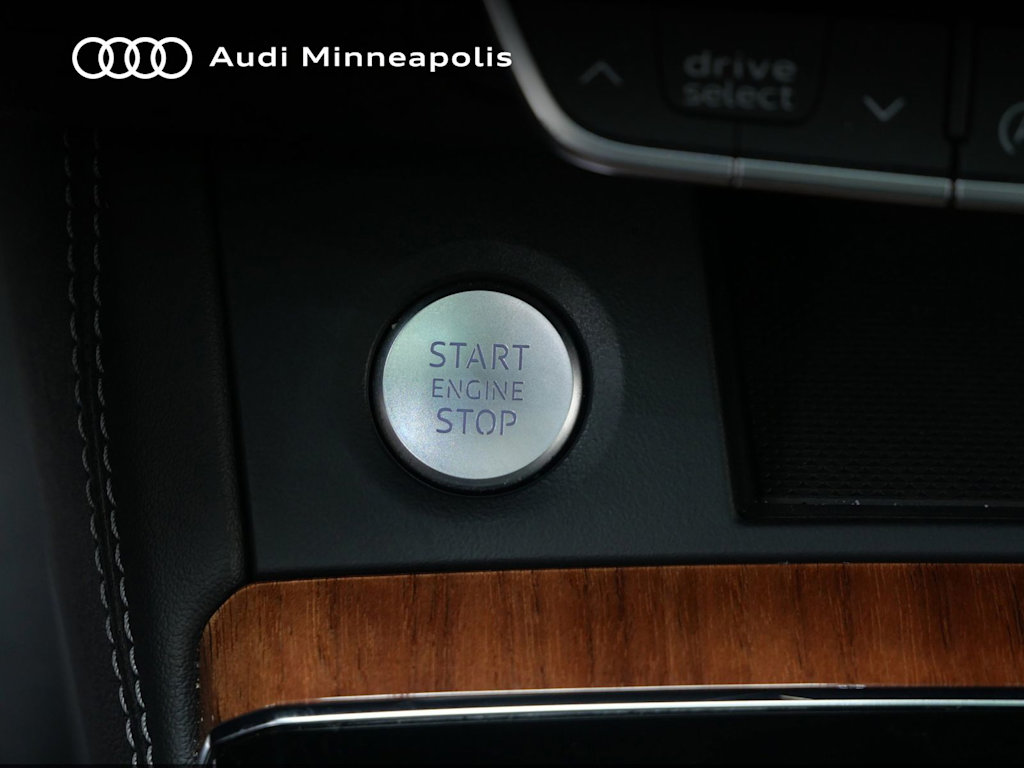 Thumbnail: 2023 Audi Q5 - 25