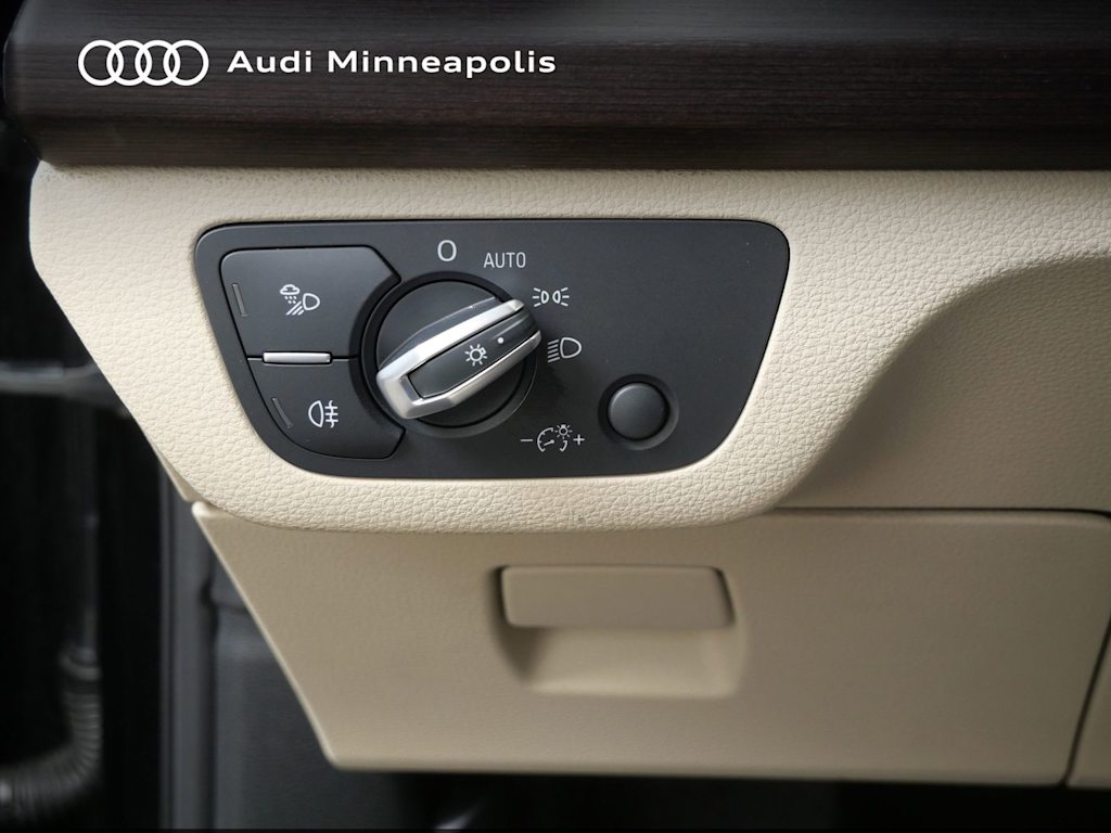 Thumbnail: 2023 Audi Q5 - 18