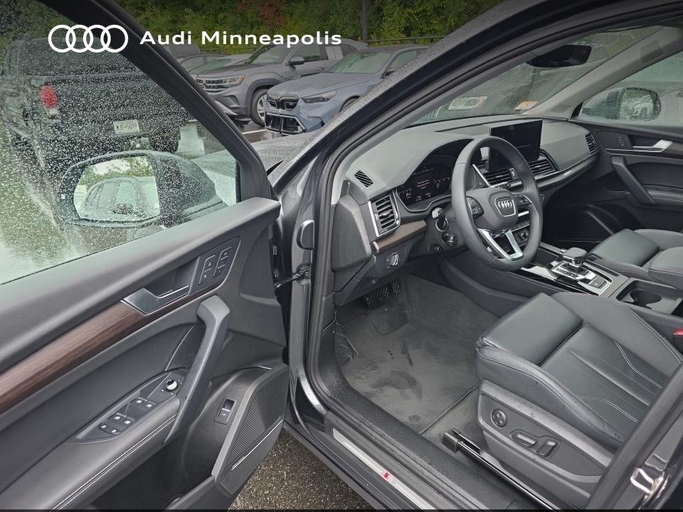 Thumbnail: 2024 Audi Q5 - 17