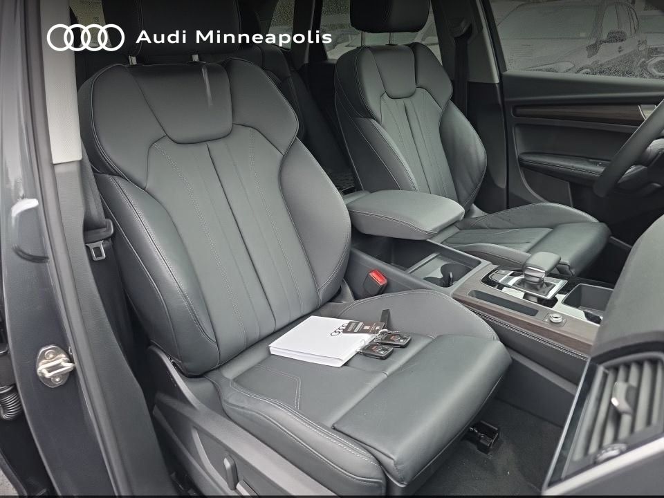 Thumbnail: 2024 Audi Q5 - 8