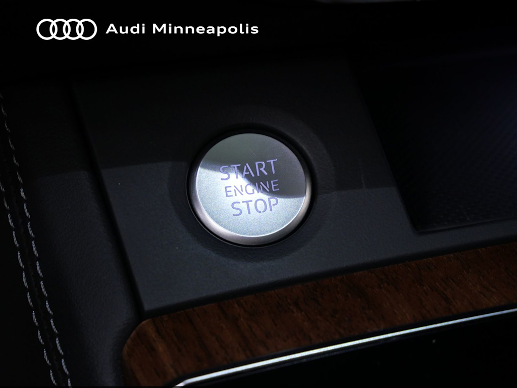 Thumbnail: 2023 Audi Q5 - 25