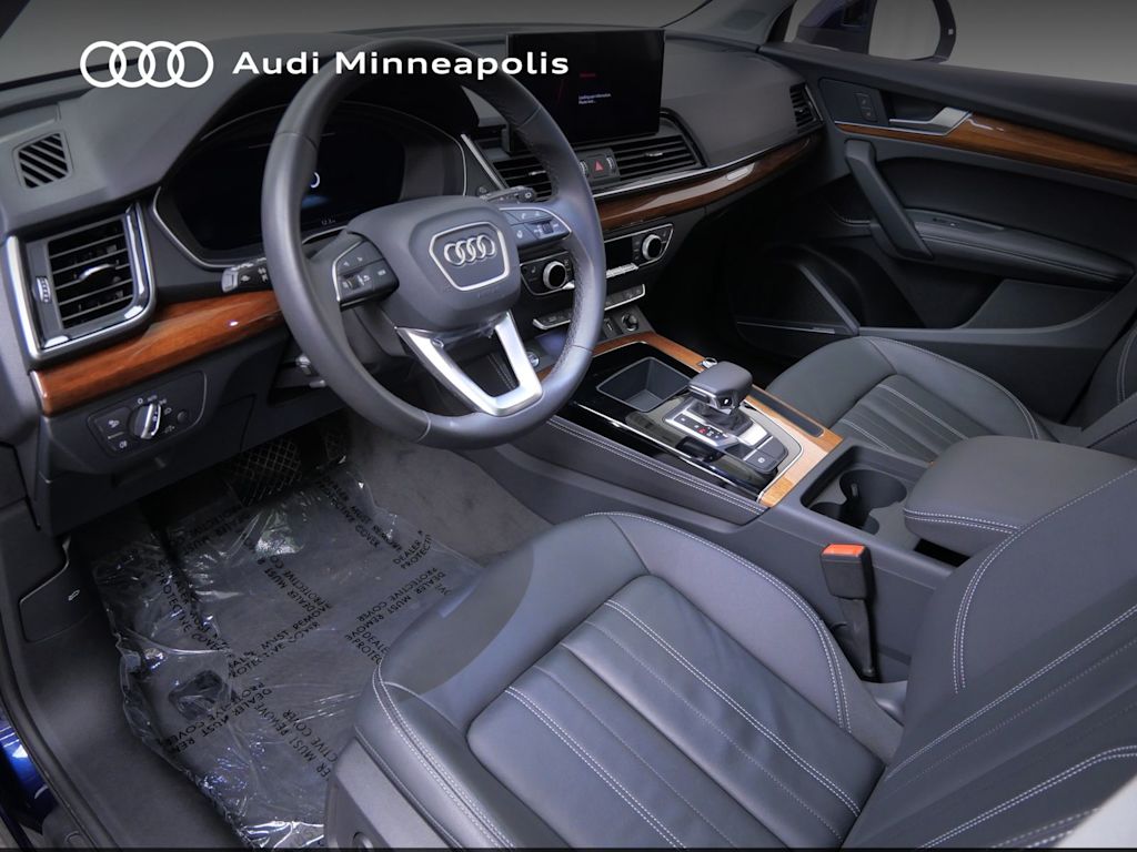 Thumbnail: 2023 Audi Q5 - 2