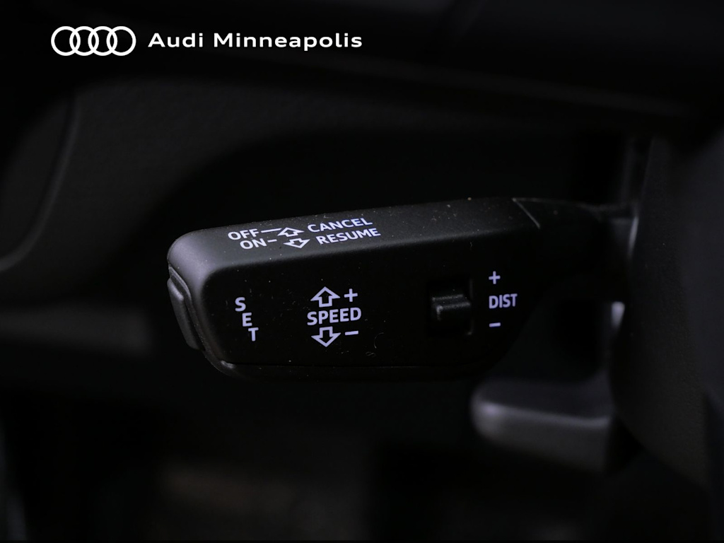Thumbnail: 2023 Audi Q5 - 11