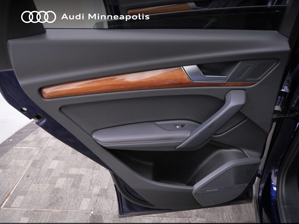 Thumbnail: 2023 Audi Q5 - 19