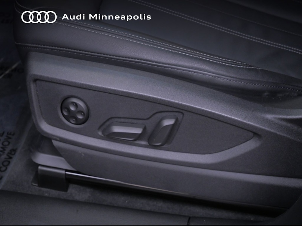 Thumbnail: 2023 Audi Q5 - 18