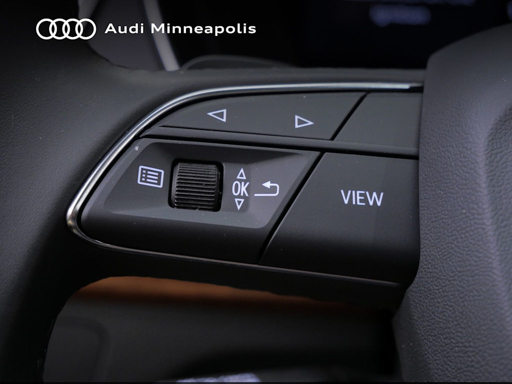 Thumbnail: 2023 Audi Q5 - 12