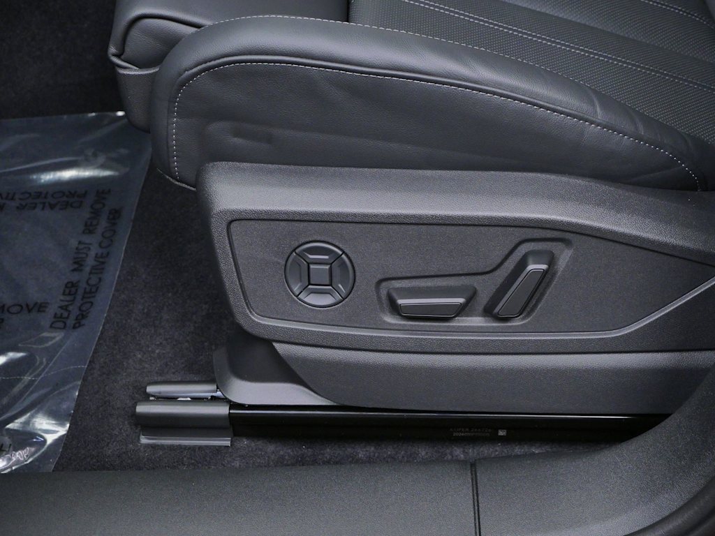 Thumbnail: 2026 Audi Q5 - 13