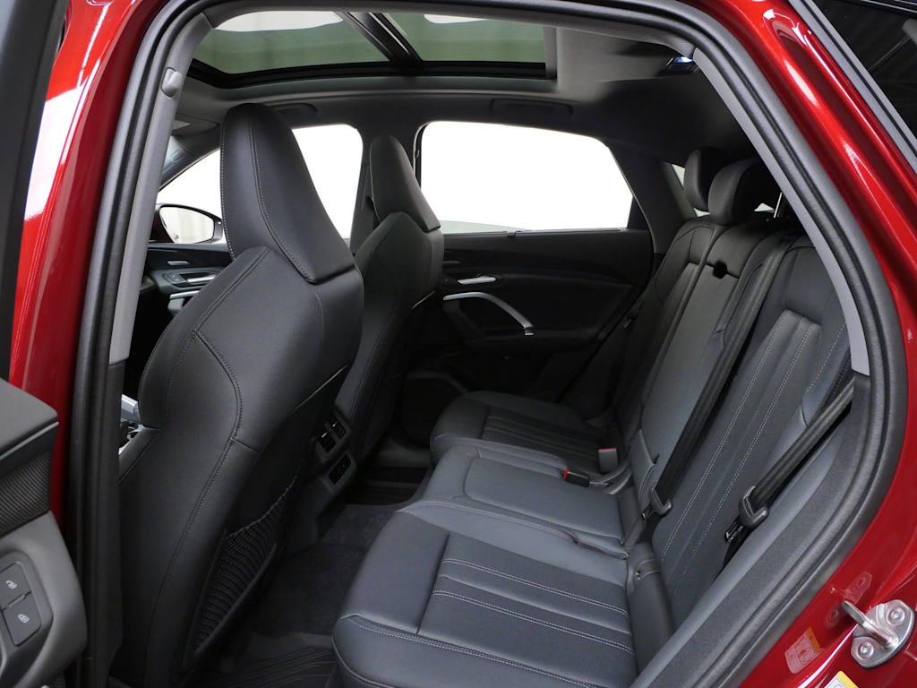 Thumbnail: 2026 Audi Q5 - 7