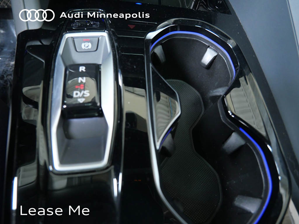 Thumbnail: 2025 Audi Q5 - 22