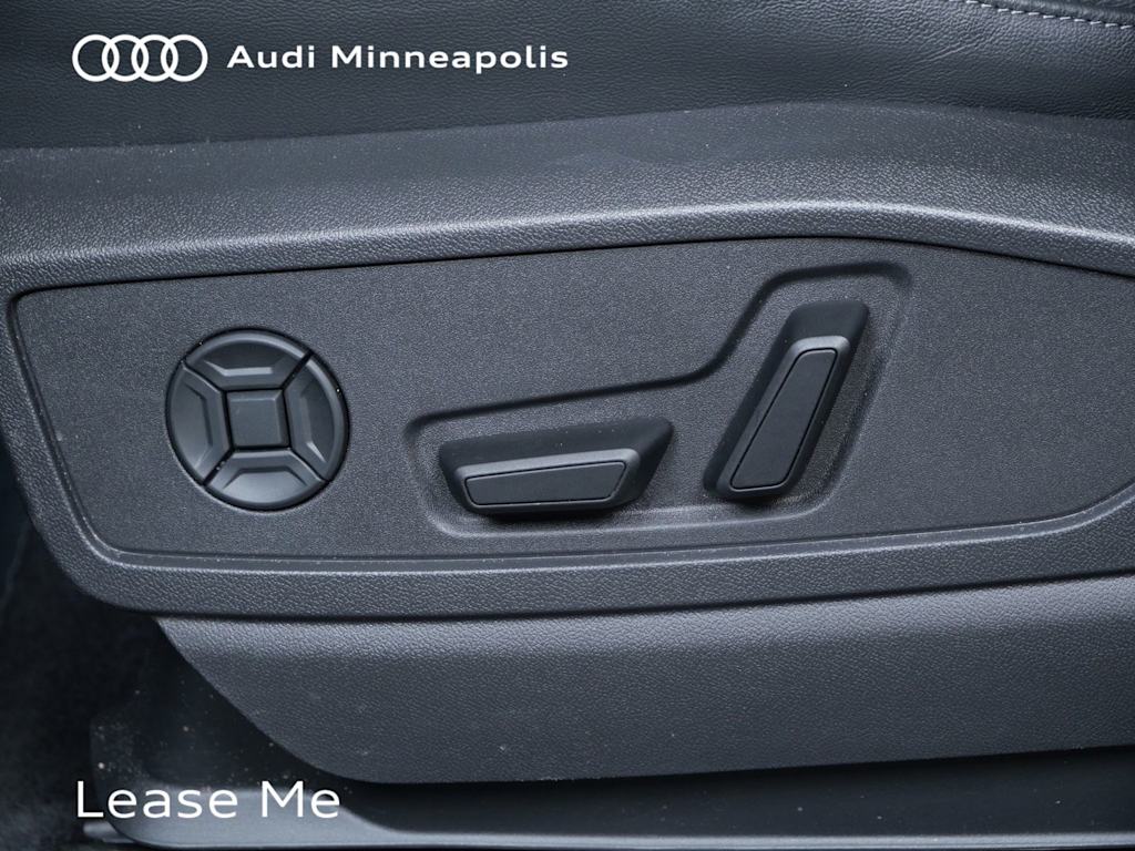 Thumbnail: 2025 Audi Q5 - 16