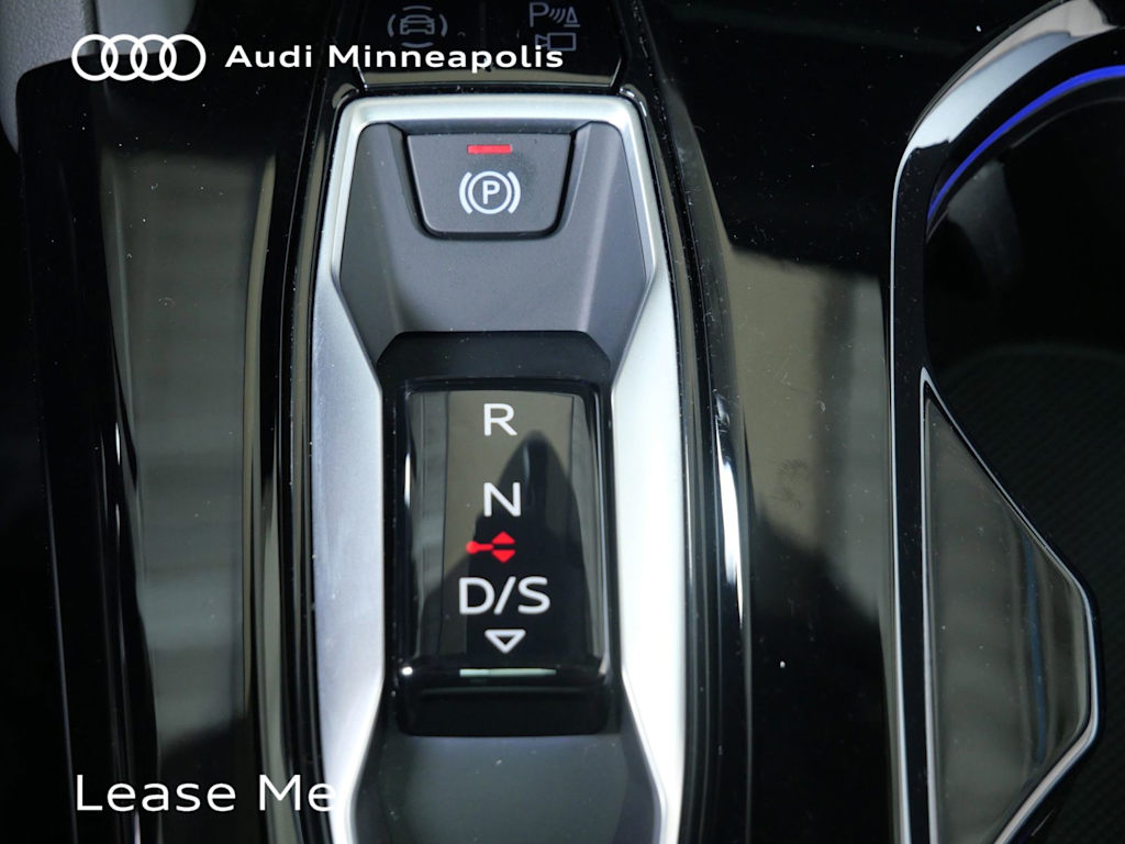 Thumbnail: 2025 Audi Q5 - 9