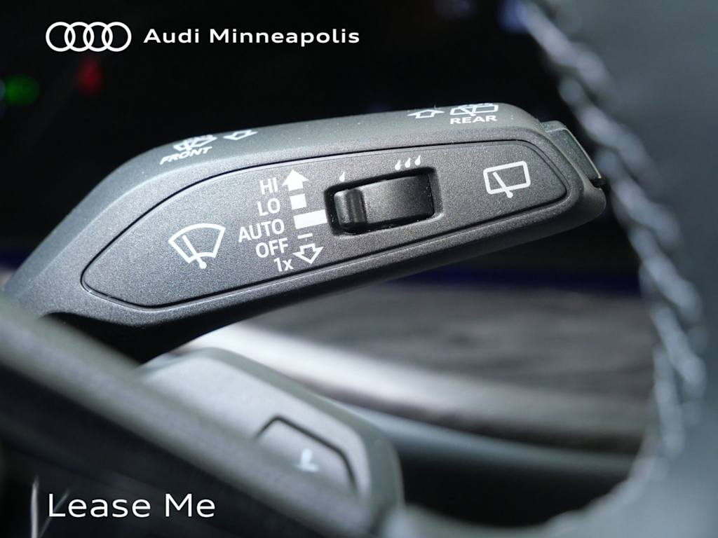 Thumbnail: 2025 Audi Q5 - 11