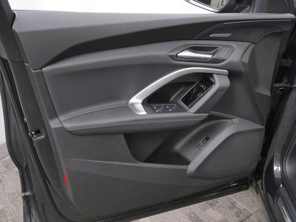 Thumbnail: 2026 Audi Q5 - 12