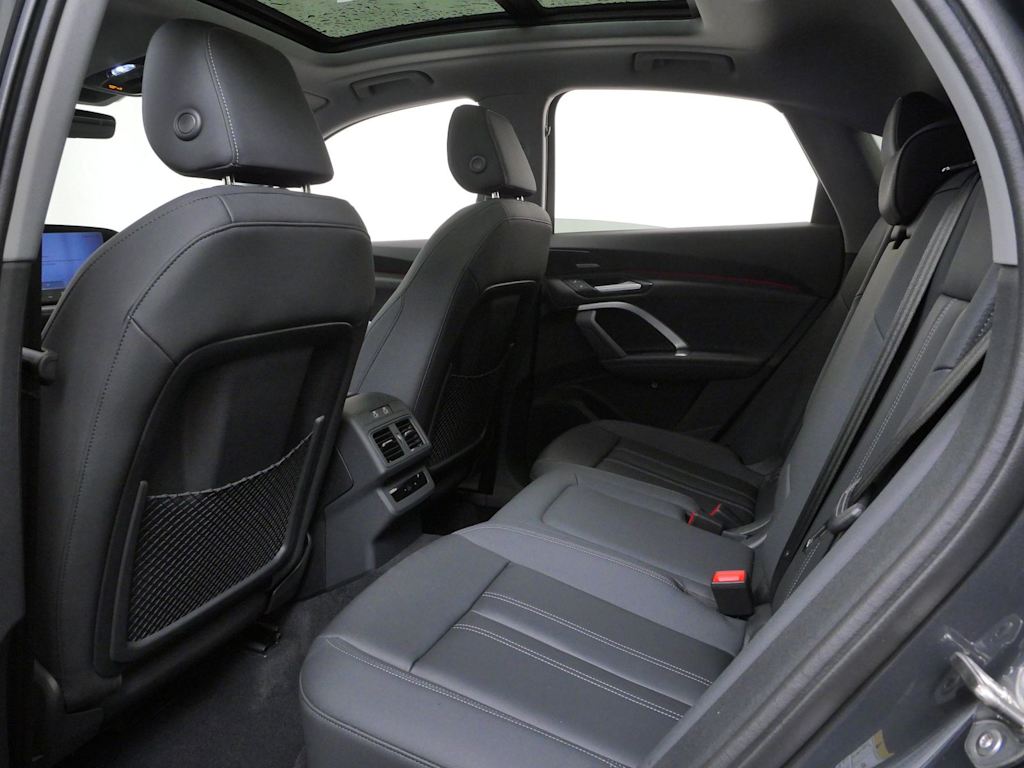 Thumbnail: 2026 Audi Q5 - 7