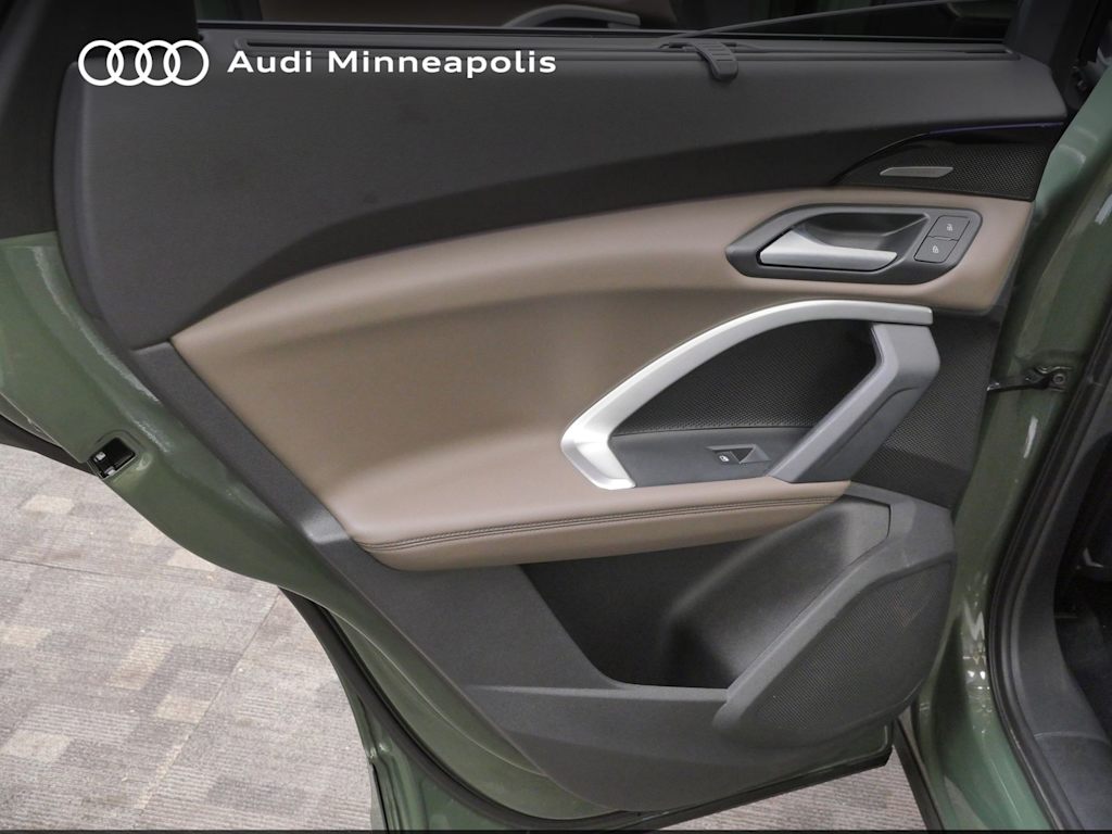 Thumbnail: 2025 Audi Q5 - 20