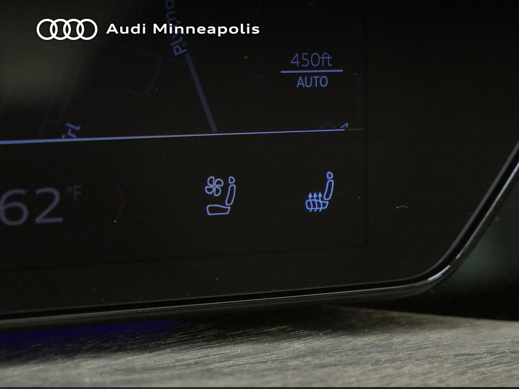 Thumbnail: 2025 Audi Q5 - 24