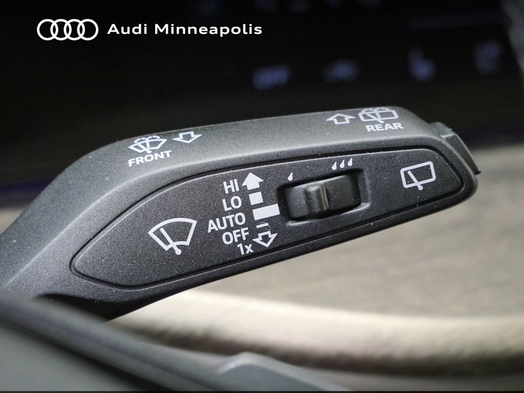 Thumbnail: 2025 Audi Q5 - 12