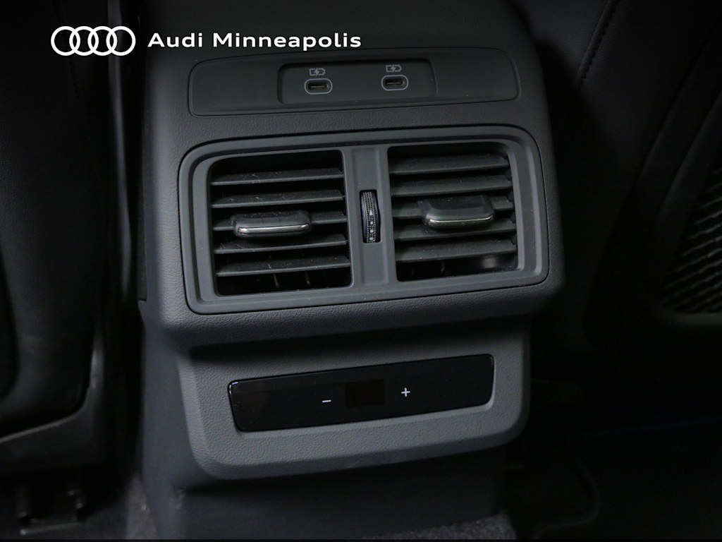 Thumbnail: 2025 Audi Q5 - 19