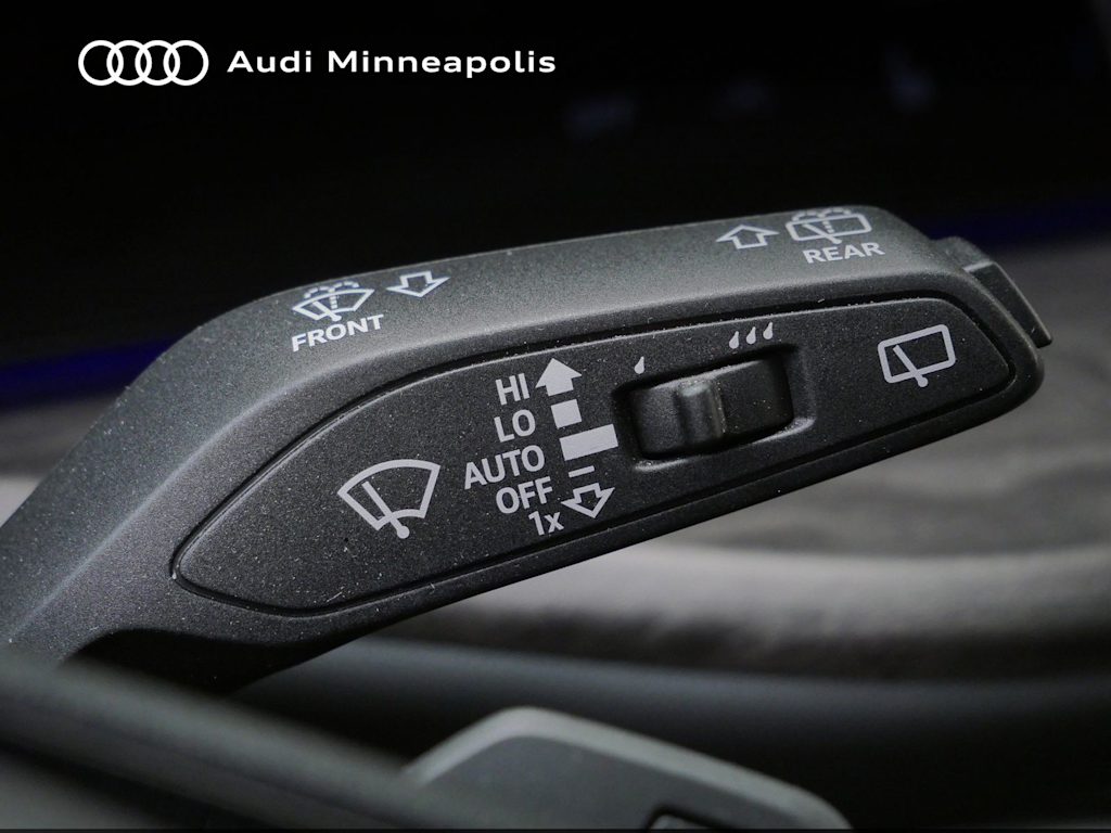 Thumbnail: 2025 Audi Q5 - 23
