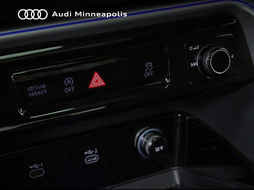 Thumbnail: 2025 Audi Q5 - 26