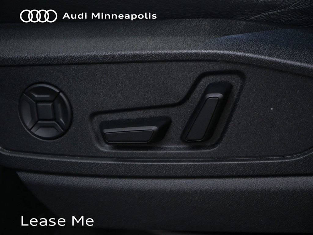 Thumbnail: 2025 Audi Q5 - 16