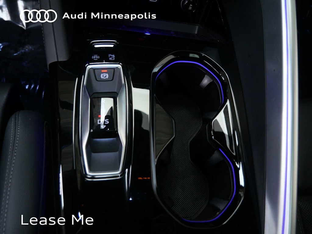 Thumbnail: 2025 Audi Q5 - 10