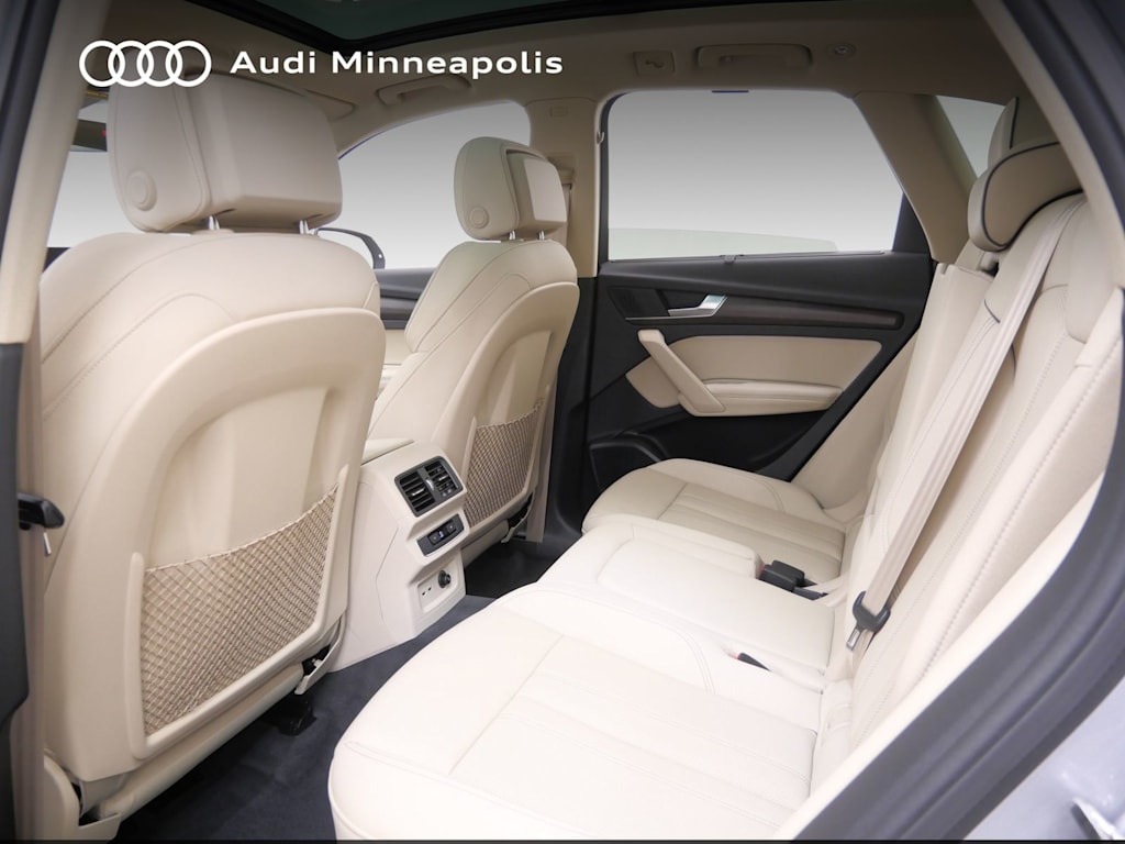 Thumbnail: 2024 Audi Q5 - 9