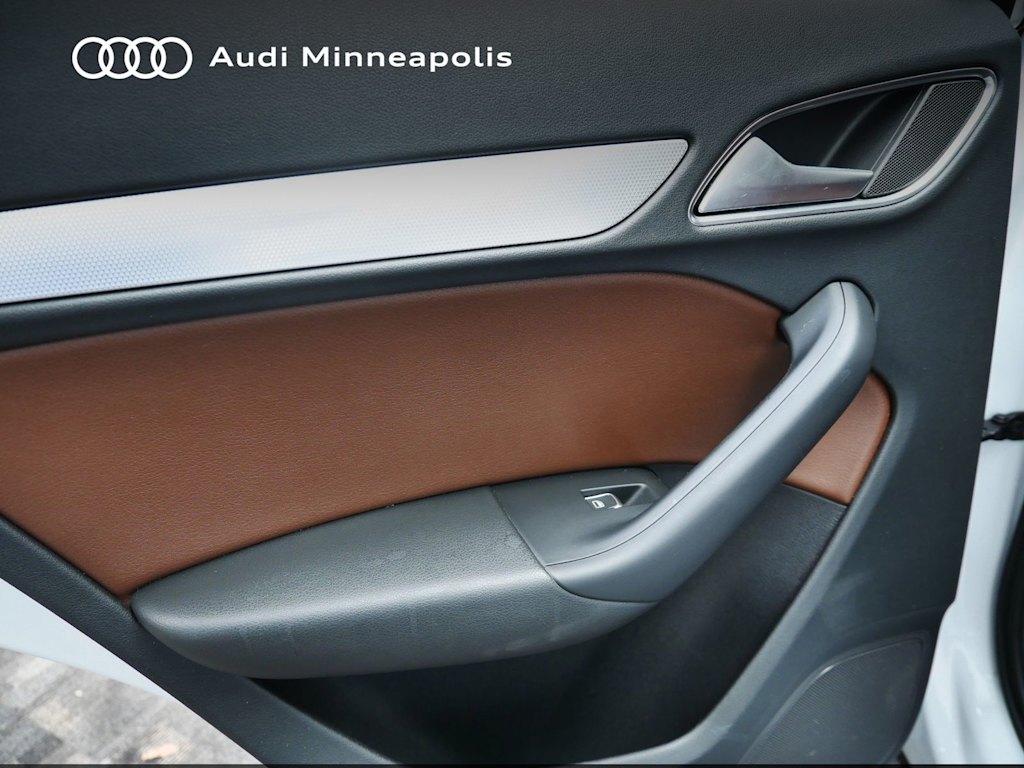Thumbnail: 2018 Audi Q3 - 18