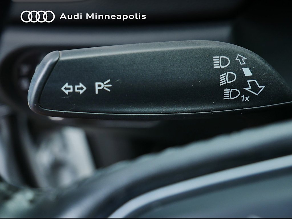 Thumbnail: 2018 Audi Q3 - 12