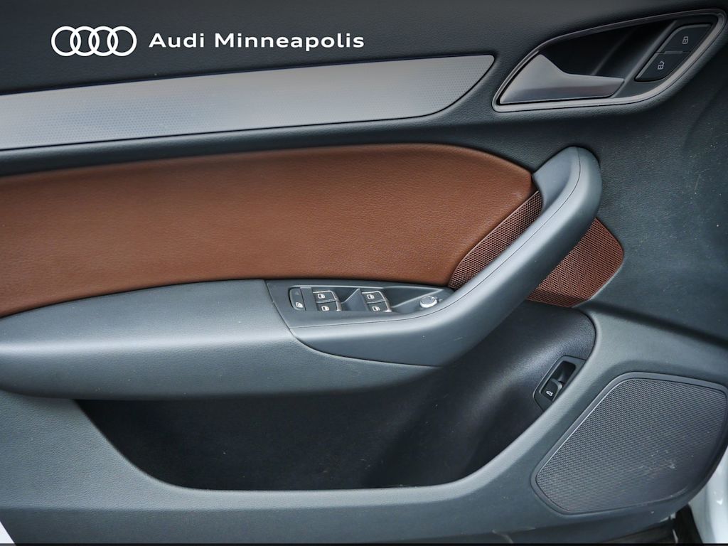 Thumbnail: 2018 Audi Q3 - 16