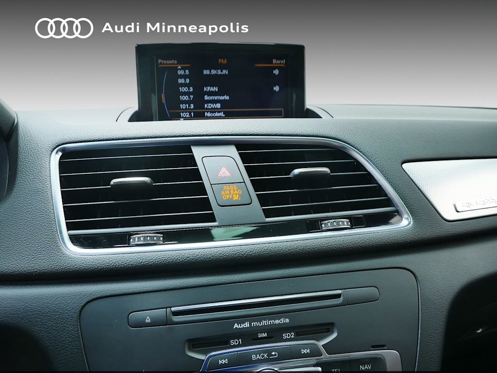 Thumbnail: 2018 Audi Q3 - 10
