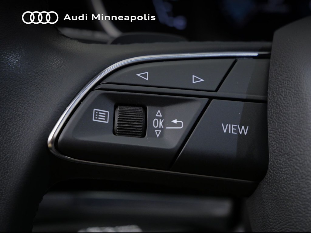 Thumbnail: 2023 Audi Q3 - 21