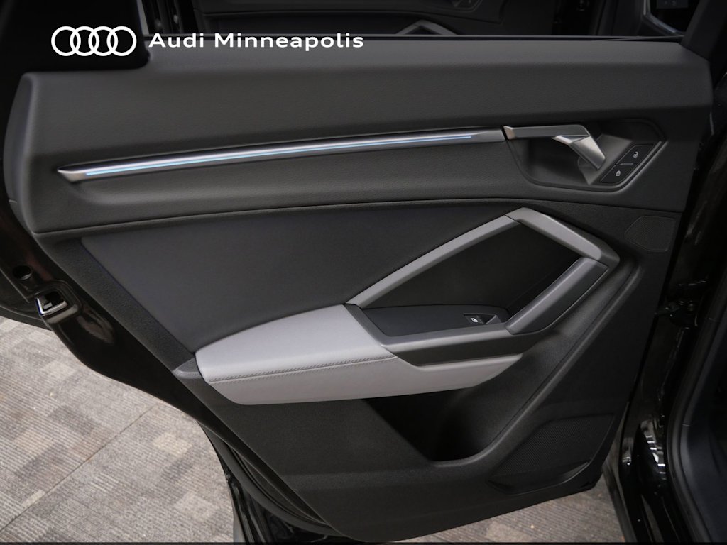 Thumbnail: 2023 Audi Q3 - 17