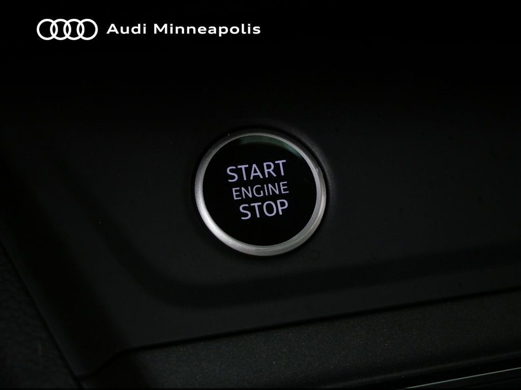 Thumbnail: 2023 Audi Q3 - 23