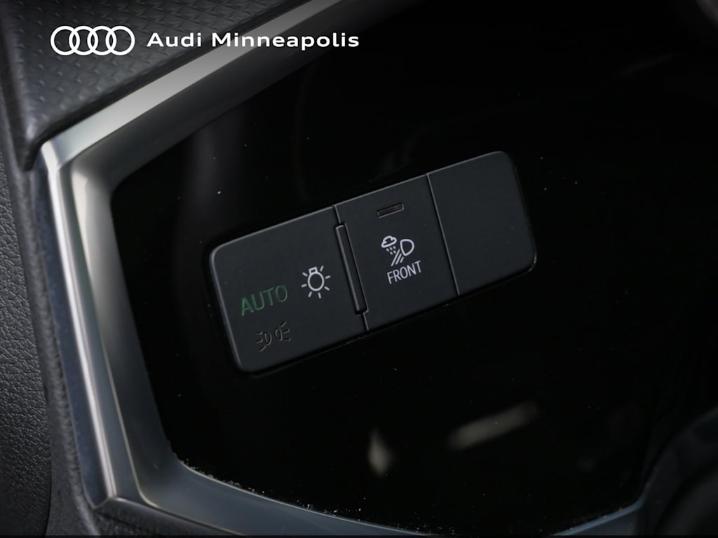 Thumbnail: 2023 Audi Q3 - 18