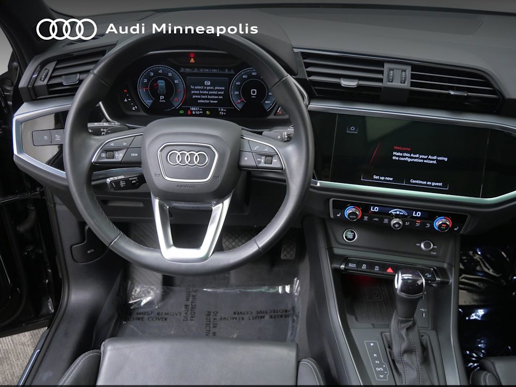 Thumbnail: 2023 Audi Q3 - 6