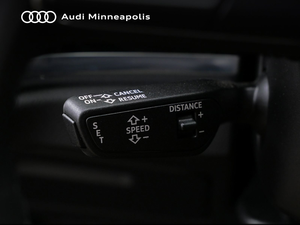 Thumbnail: 2023 Audi Q3 - 21
