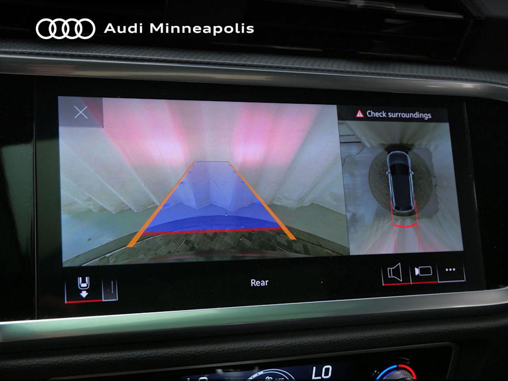 Thumbnail: 2023 Audi Q3 - 26